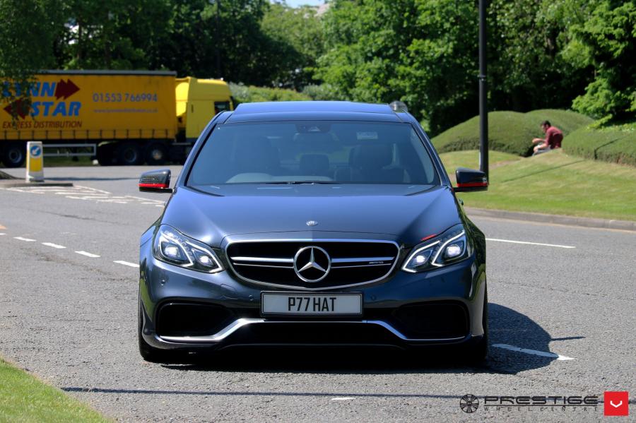  Mercedes-AMG E63 on Vossen Wheels (VFS10) 2017 года  (фото 3 из 18)